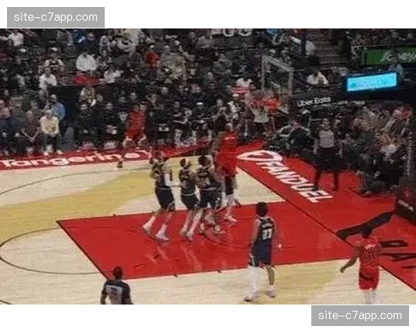 猛龙锋线群健康时防守压迫性十足 博伊尔斯拇指伤势影响外线投射产量